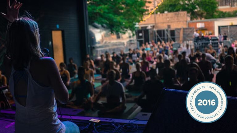 18 Yoga Teaching Tips for Newbies from Experienced Teachers