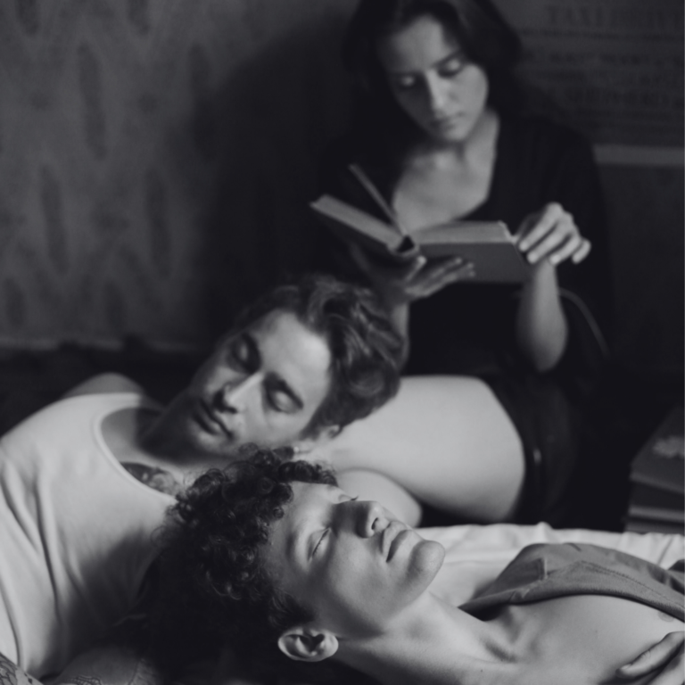 Check out G&STC Director Jesse Kahn speaking with Gabrielle Kassel at Men’s Journal about Symbiosexuality, What it is, and How it Differs from Polyamory, Swinging, and ENM.