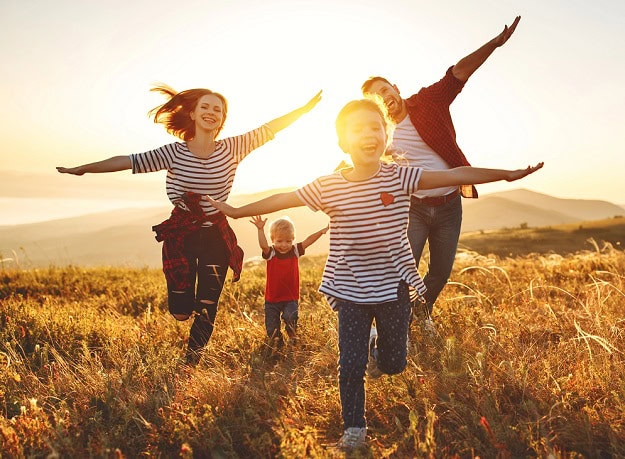83 Funny Family Quotes: Relatable and Hilarious Humor